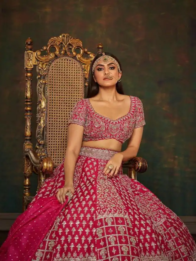 मृणाल ठाकुर ने खूबसूरत लहंगे में कराया फोटोशूट, दुल्हन सी सजी आईं नजर