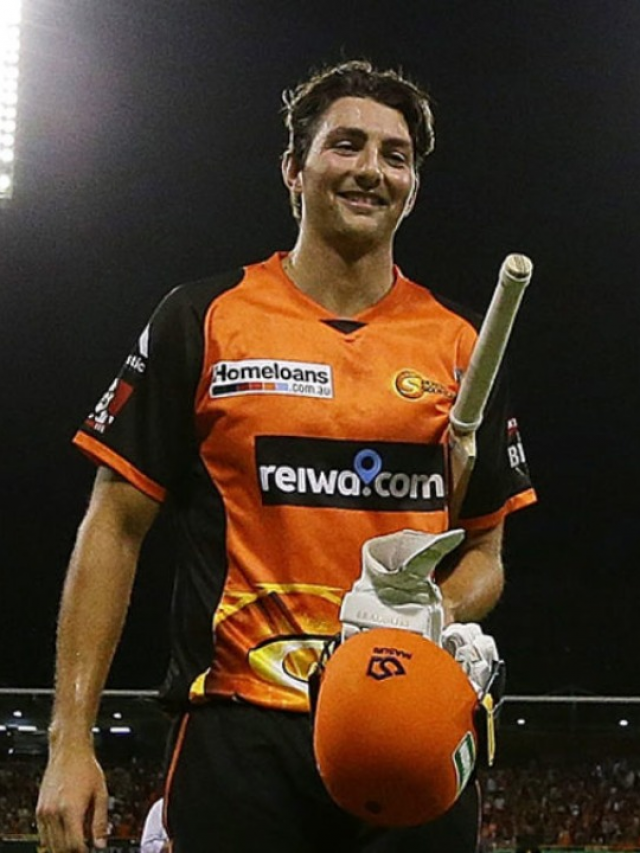 MI के टीम होटल पहुंचे टिम डेविड, ऑलराउंडर की भूमिका में आएंगे नजर