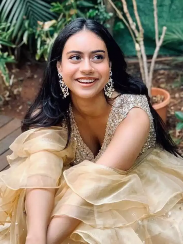 डेब्यू के लिए पूरी तरह तैयार हैं अजय देवगन की बेटी न्यासा, देखें…