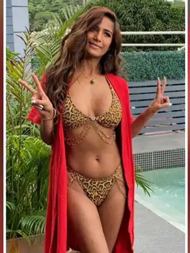 Poonam Pandey flaunts animal print bikini by the pool side