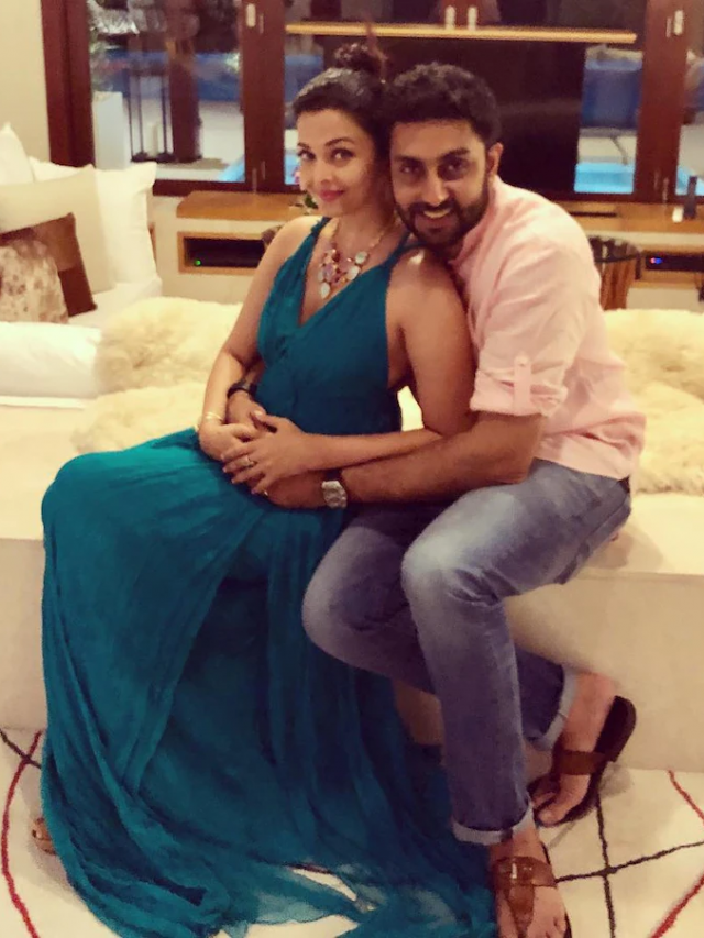 Abhishek Bachchan gets hooked on 20 year old picture of Aishwarya Rai
