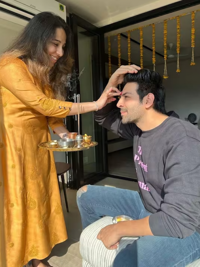 देखिए अंदर से कुछ ऐसा दिखता है कार्तिक आर्यन का आशियाना