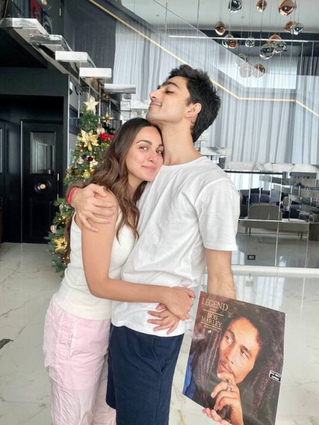 बेहद हैंडसम हैं कियारा के भाई मिशाल आडवाणी