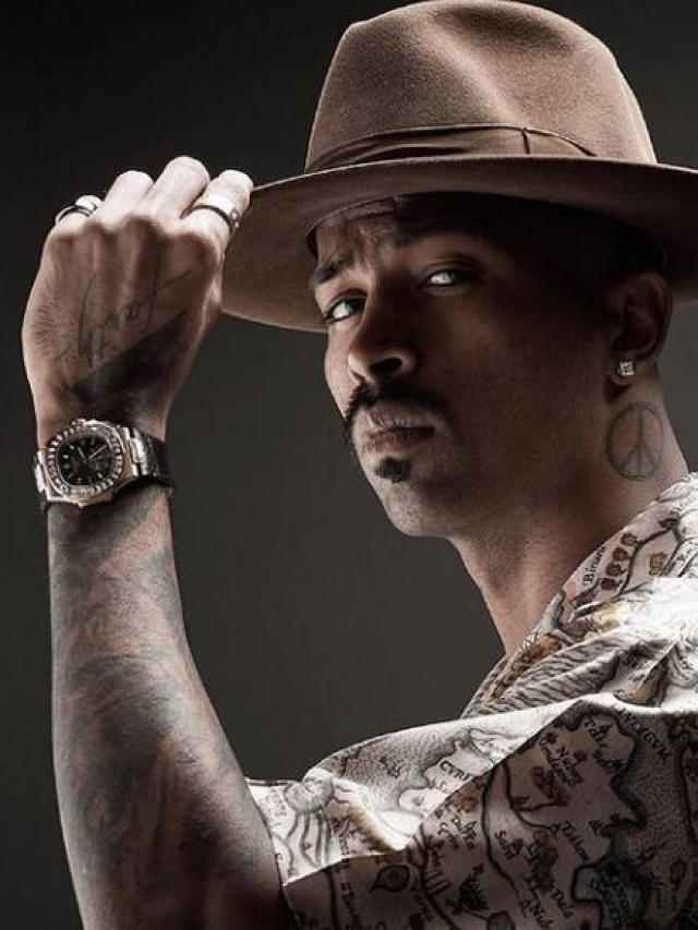 सोने और हीरे जड़ी घड़ियां पहनते है Hardik Pandya