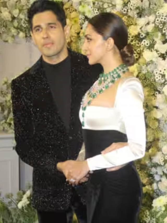 रिसेप्शन पार्टी में मैचिंग ऑउटफिट में स्टनिंग दिखे सिद्धार्थ-कियारा