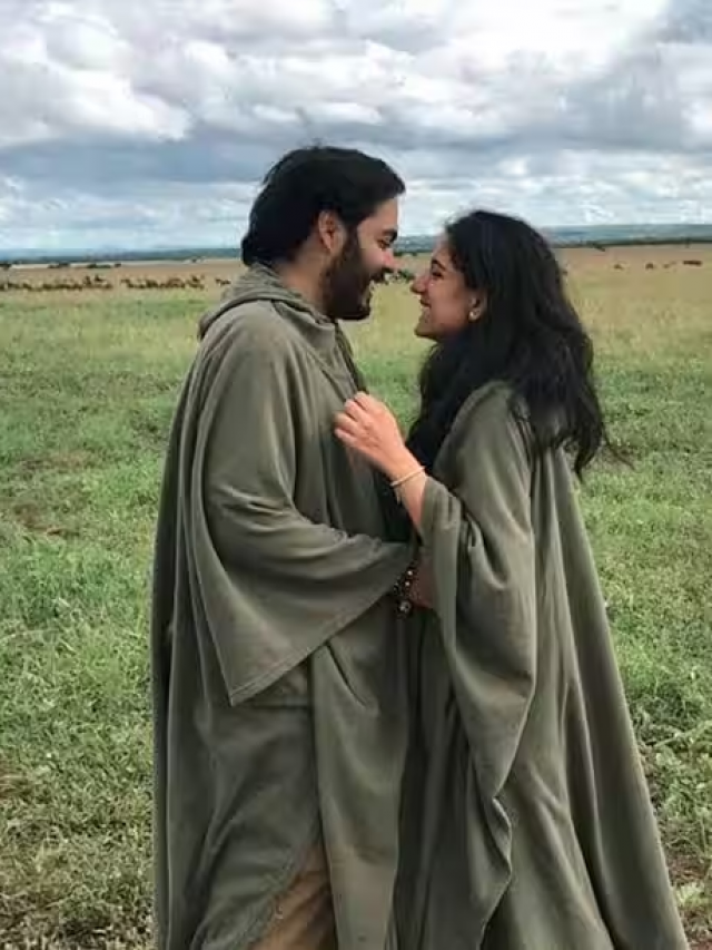 अंबानी परिवार के छोटे बेटे के साथ खुलेआम रोमांस करती है राधिका मर्चेंट