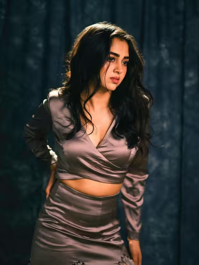 Tejasswi Prakash की नई ड्रेस ने हिलाया इंटरनेट