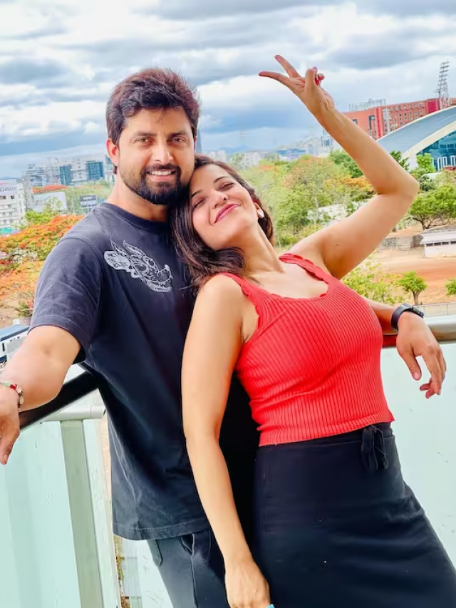 विक्रांत सिंह राजपूत के घर में इस शख्स से पटती है Monalisa की बॉन्डिंग