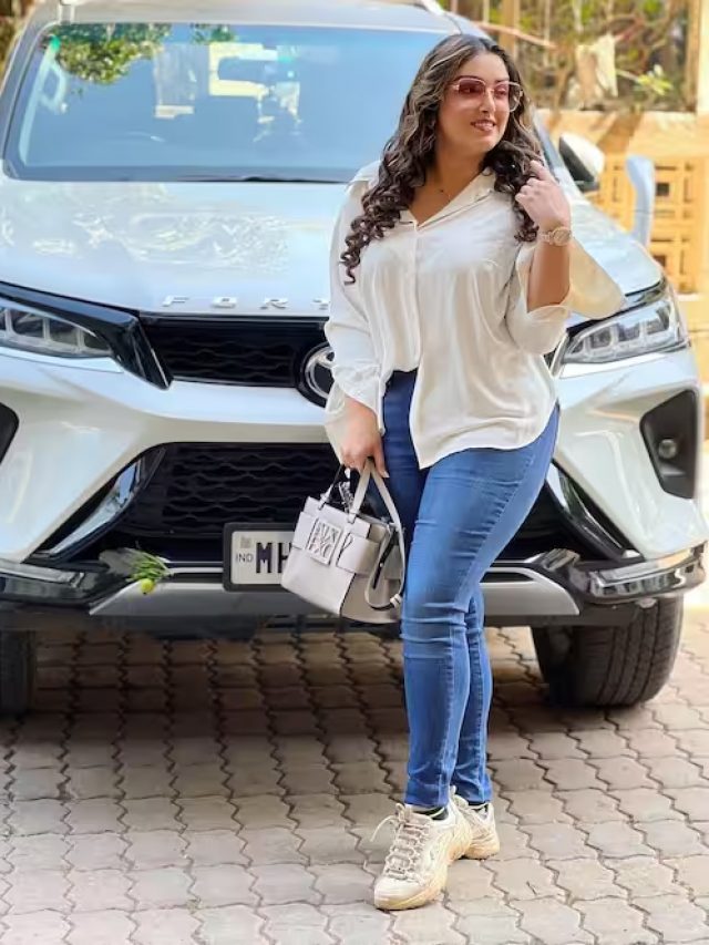 महंगी गाड़ियों की शौकीन हैं आम्रपाली दुबे