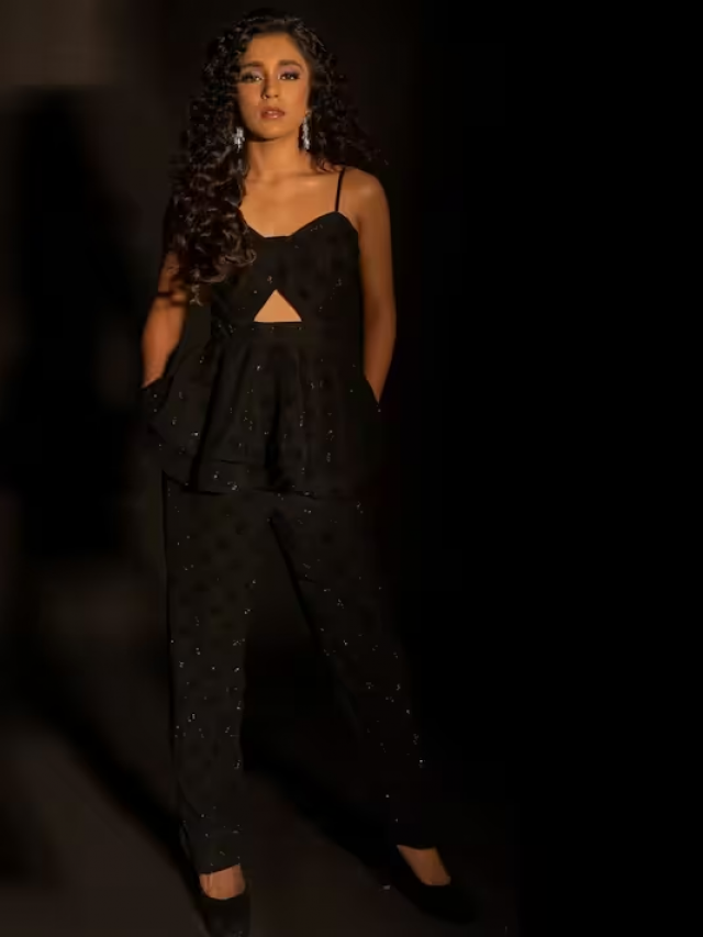 ‘बिग बॉस’ से बाहर निकलते ही ग्लैमरस हुई 19 साल की सुंबुल