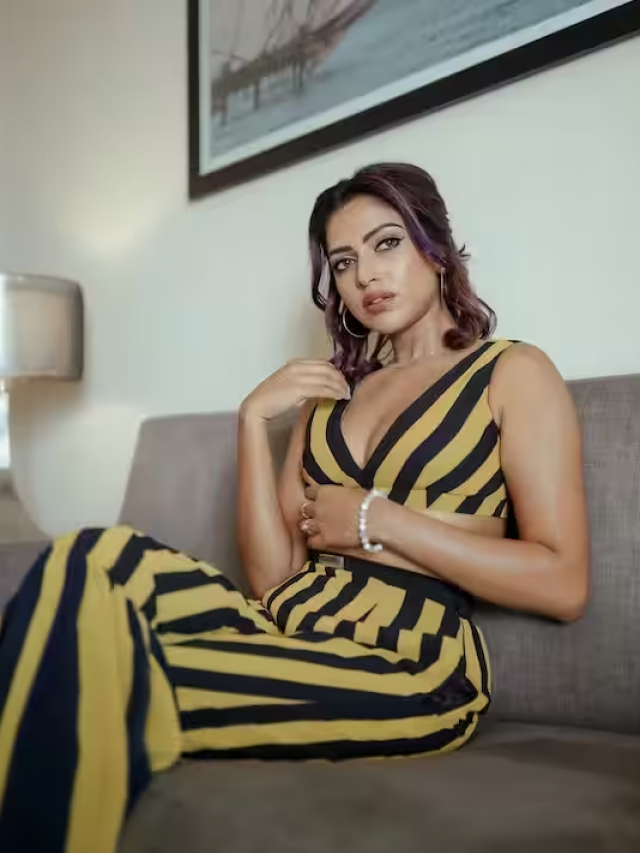 ग्लैमरस लुक में बॉलीवुड एक्ट्रेसेस को टक्कर देती हैं अमाला पॉल