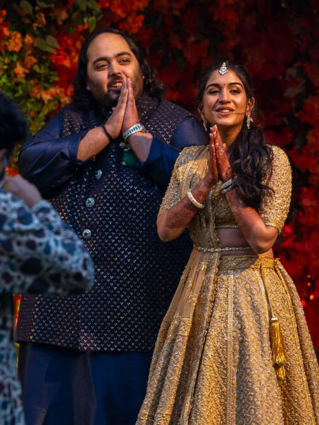 बेटों से उम्र में कितनी बड़ी है अंबानी परिवार की बहुएं?