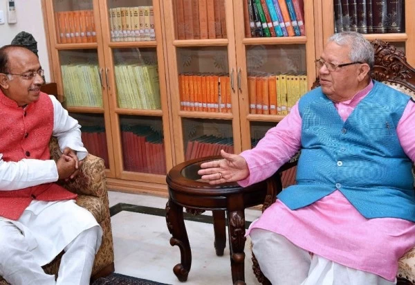 कलराज मिश्र ने पूर्व राष्ट्रपति प्रतिभा पाटील और राज्यसभा सांसद विजय गोयल से की मुलाकात 