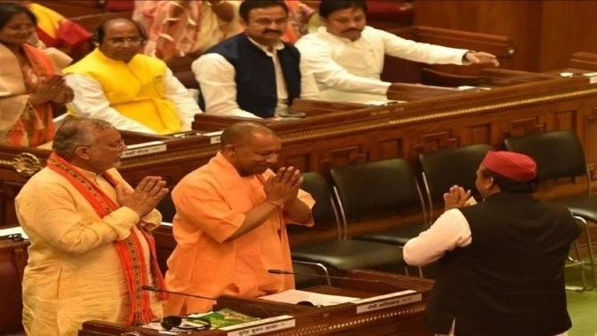 CM Yogi and Akhilesh Yadav took oath as MLA, Satish Mahana decided to become the Speaker of the Assembly