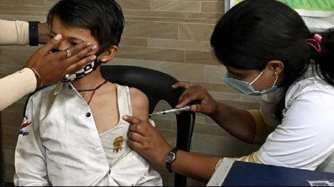 अब छह साल से ऊपर के बच्चों को भी लगेगी कोरोना वैक्सीन, सरकार ने दी मंजूरी