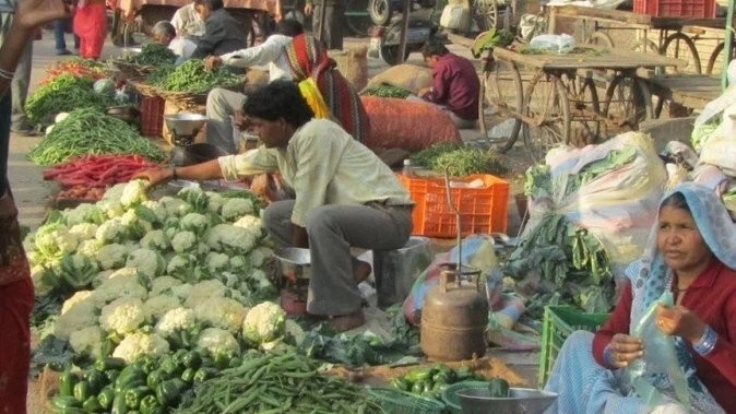 Small street vendors more honest in repaying loans, less than 20 percent NPA