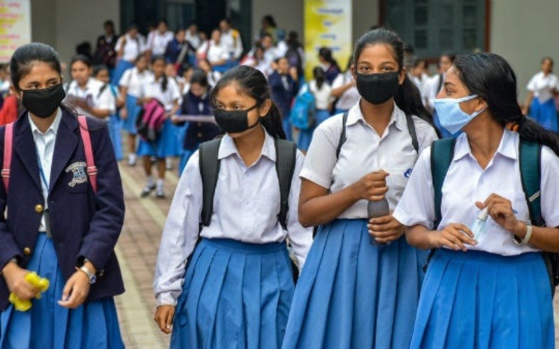 Home Department issued new guidelines, weekend curfew ends, schools