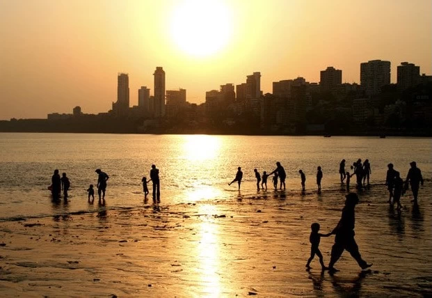 Gardens, playgrounds & Beaches to remain open in Mumbai