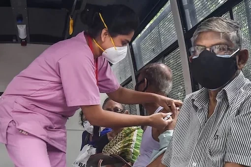 भारत के 4 शहरों ने पहली खुराक के साथ 100% टीकाकरण हासिल कर लिया है