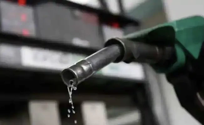 Diesel prices slashed down by 20 paise