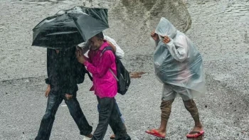 Major Weather Alert: Heavy Rain And Storms In UP-Bihar, Snowfall In Himachal-Uttarakhand