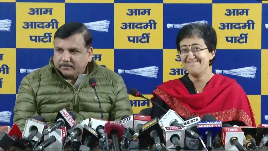 AAP issues ultimatum to Congress, demands action against Delhi unit leaders