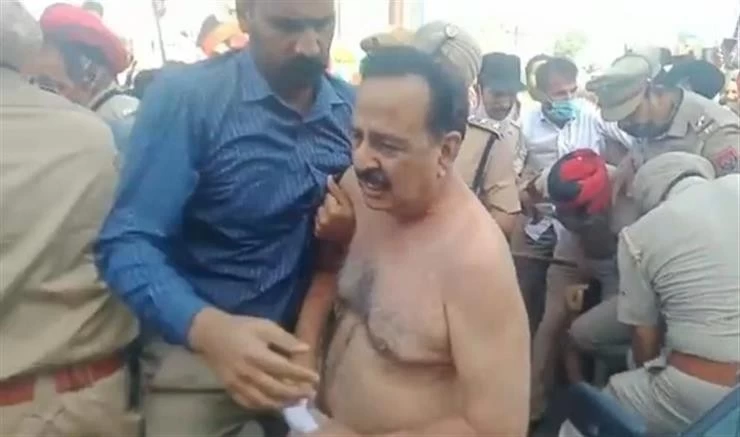 पंजाब में अबोहर BJP विधायक अरुण नारंग को दौड़ा-दौड़ाकर पीटा