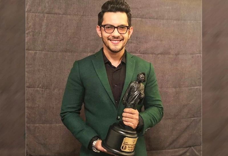 उदित नारायण के बेटे आदित्य नारायण बतायी अपनी संघर्ष की दास्ता कहा- उन्हें 6 साल तक..