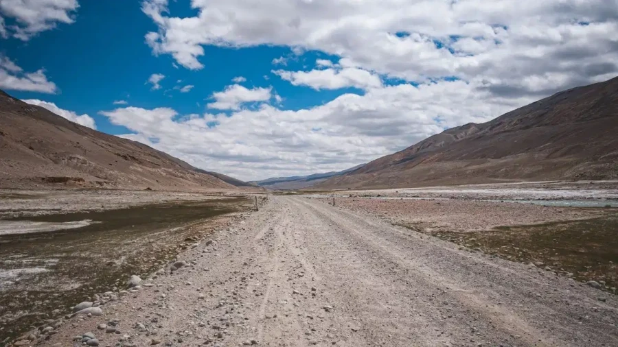 अफगानिस्तान ने चीन तक बनाई 121 किलोमीटर लंबी सड़क, भारत की बढ़ी रणनीतिक चिंता