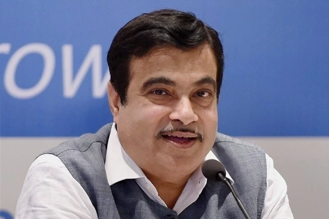 Now it is mandatory to have 6 airbags in cars from October 1, 2023, Nitin Gadkari announced