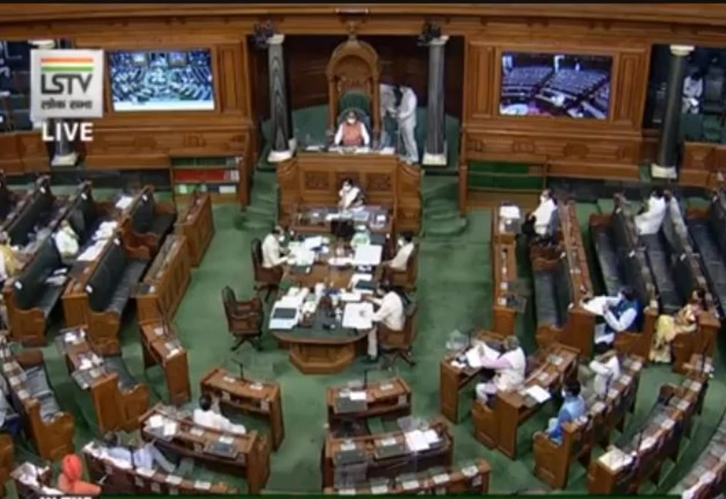 लोकसभा में देर रात पास हुआ महामारी विधेयक, राज्यसभा से निलंबित 8 सांसदों का धरना लगातार जारी