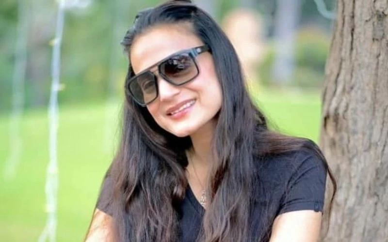 अमीषा पटेल को सुप्रीम कोर्ट से राहत, आपराधिक कार्यवाही पर रोक, जानें पूरा मामला