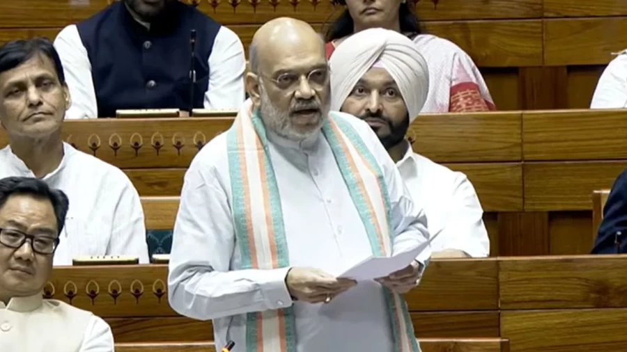 अमित शाह की नक्सलियों को चेतावनी: हथियार डालें या परिणाम भुगतें