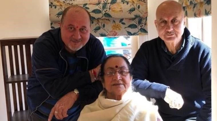 Anupam Kher Urges His fans To Stay Home Due To COVID-19 Pandemic