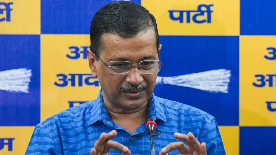 Don't burn crackers, it's not about Hindus and Muslims, breathing is important: Kejriwal