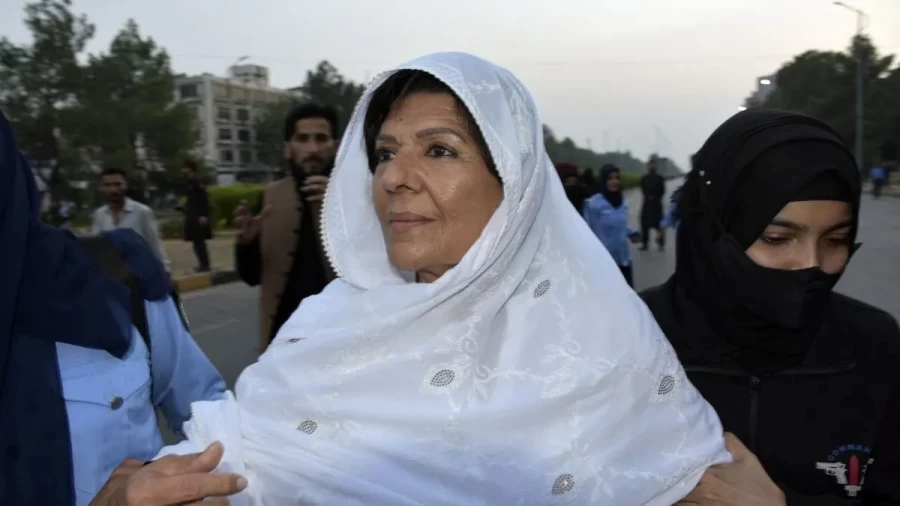 Terrorism Charges Filed Against Imran Khan's Sister, 400 PTI Workers in Pakistan