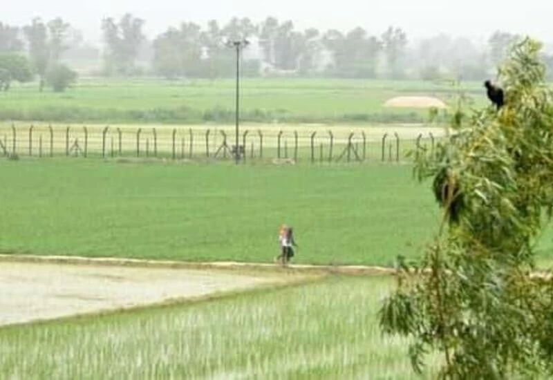 Suspected smuggler shot at by BSF near Attari border