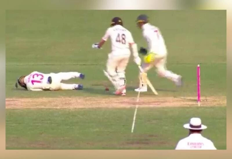 Aus' Matthew Wade's helmet breaks after ball hits him while fielding, Video
