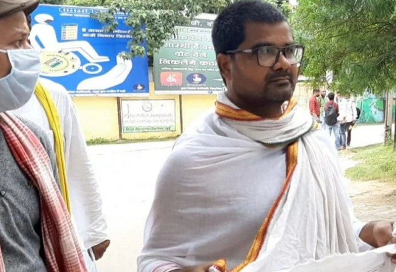 इस पार्टी के एक उम्मीदवार को भीख मांगकर लड़ना पड़ रहा है चुनाव, जाने क्यो