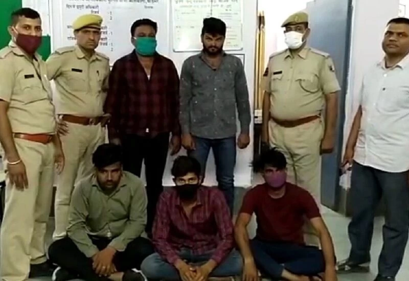 Wife had an illicit relationship, so husband gave four people betel nut to kill Aashiq