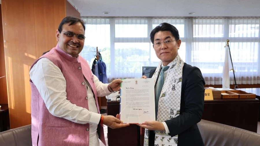 मुख्यमंत्री भजनलाल शर्मा के बिना अनुमति विदेश यात्रा पर कोर्ट में याचिका