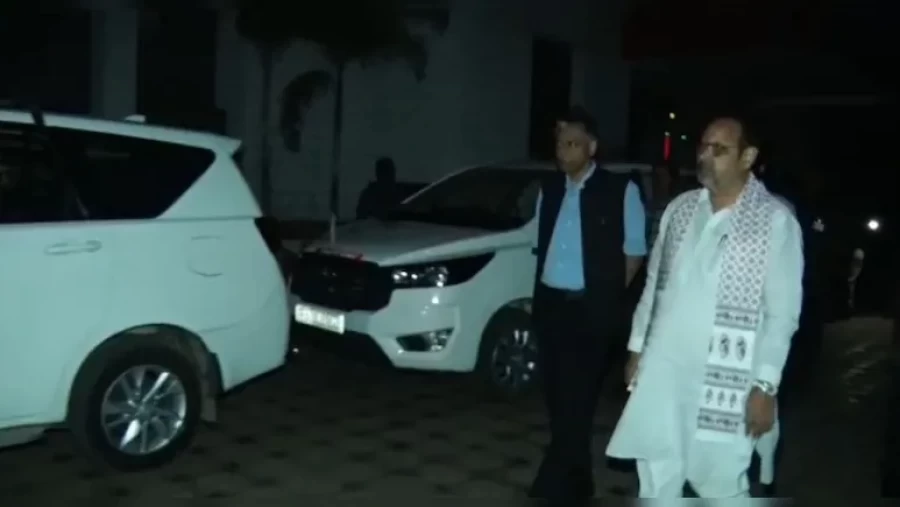 अर्थ आवर: राजस्थान और उत्तराखंड के मुख्यमंत्री आवासों पर एक घंटे बिजली बंद