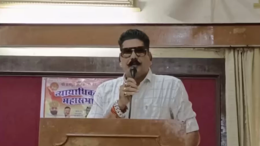 Firing in the Karni Sena meeting, the state president was shot