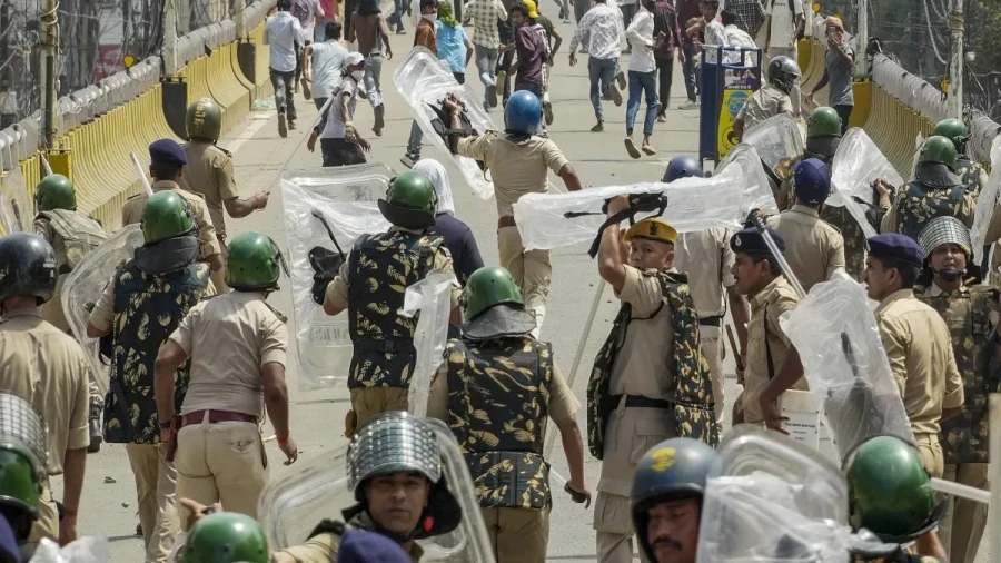 Siwan Firing Case: Bihar Police Detains 694 People and Suspends Constable Abhishek Kumar