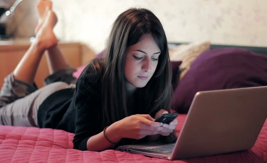 सोशल मीडिया का ज्यादा इस्तेमाल आखिर क्यों है खतरनाक, जानें ये 5 वैज्ञानिक कारण