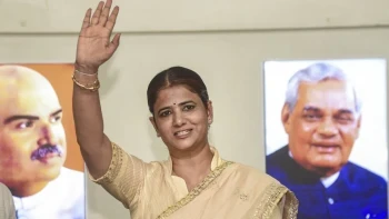 Ritu Jaiswal Joins BJP: Former RJD Leader Praises PM Modi's Vision
