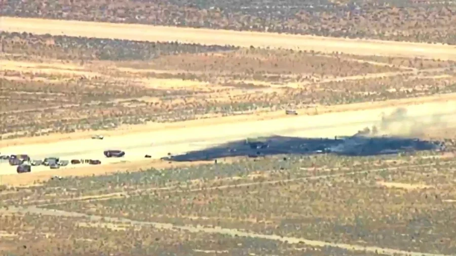 US Air Force B-52 Bomber Crashes in Mojave Desert, 8 Crew Members Confirmed Dead