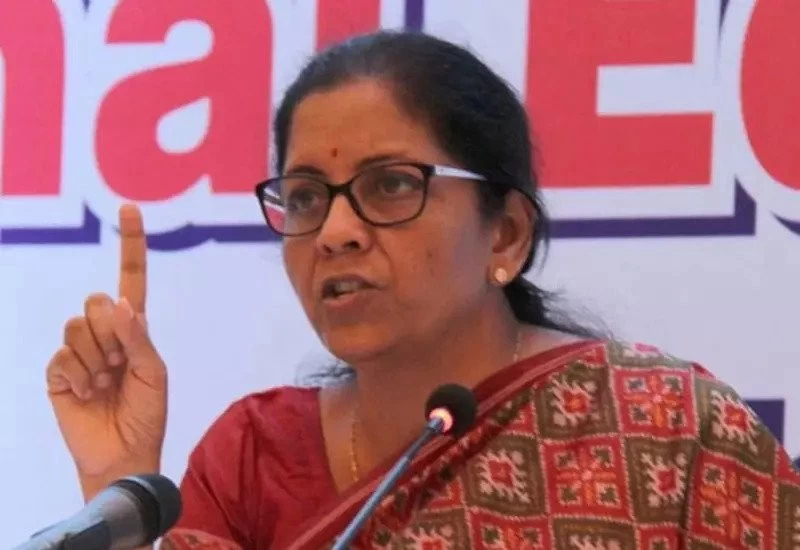 बजट से पहले ये क्या हुआ? अर्थशास्त्रियों ने इनकम टैक्स को लेकर कर दी ये मांग