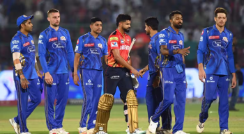 मुंबई ने टॉस जीतकर बॉलिंग चुनी: बुमराह संभालेंगे कमान, हार्दिक और सूर्या बाहर