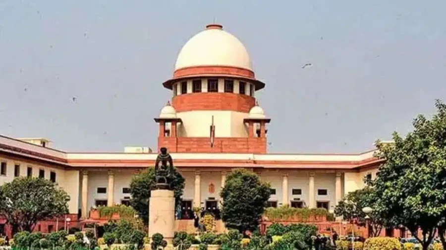 CBSE Three Language Policy पर रोक से सुप्रीम कोर्ट का इनकार, कहा भाषा सीखना कभी बेकार नहीं जाता